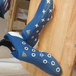 Adidas soccer cleatss